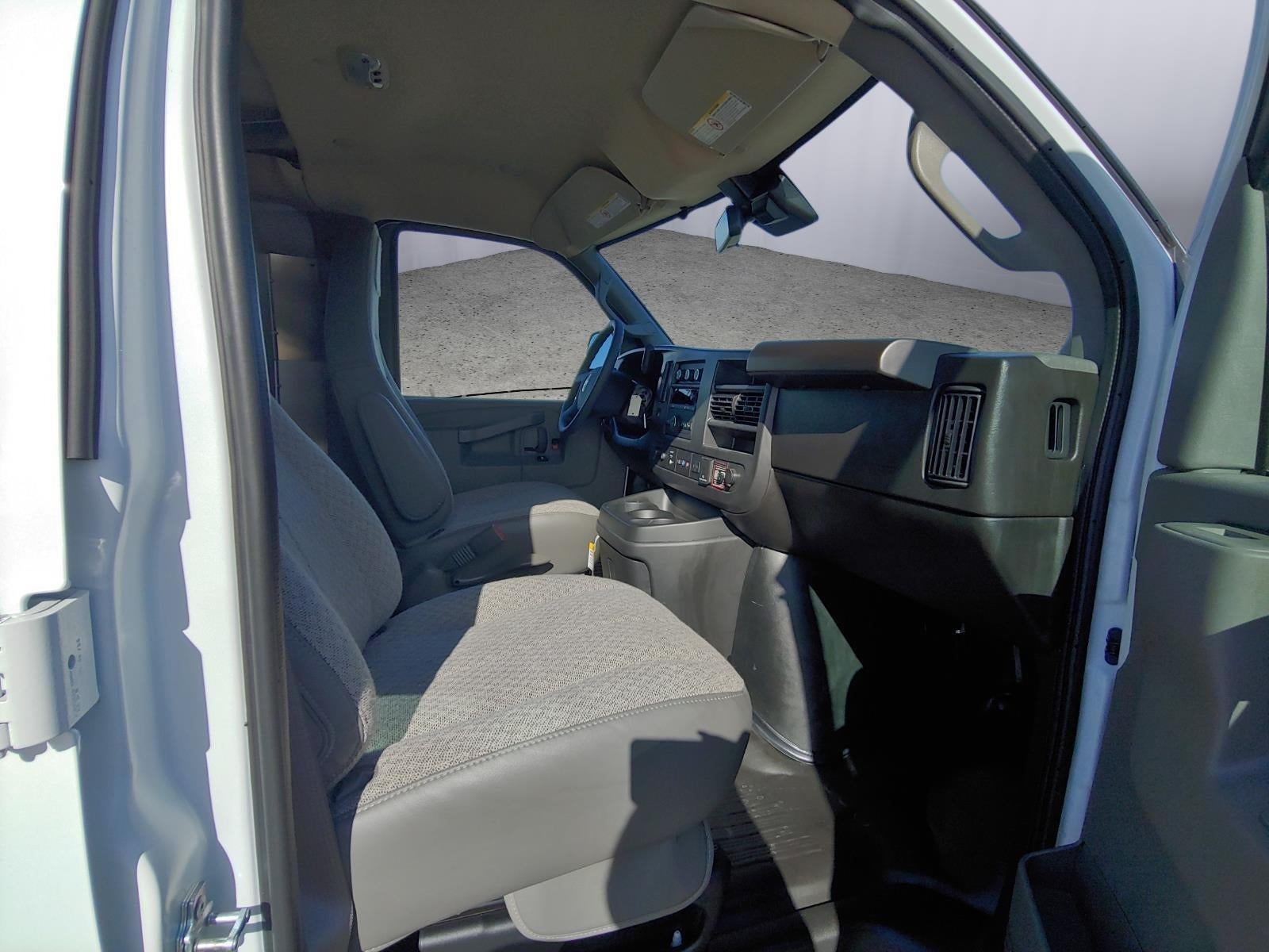 2025 Chevrolet Express Cargo 2500 WT