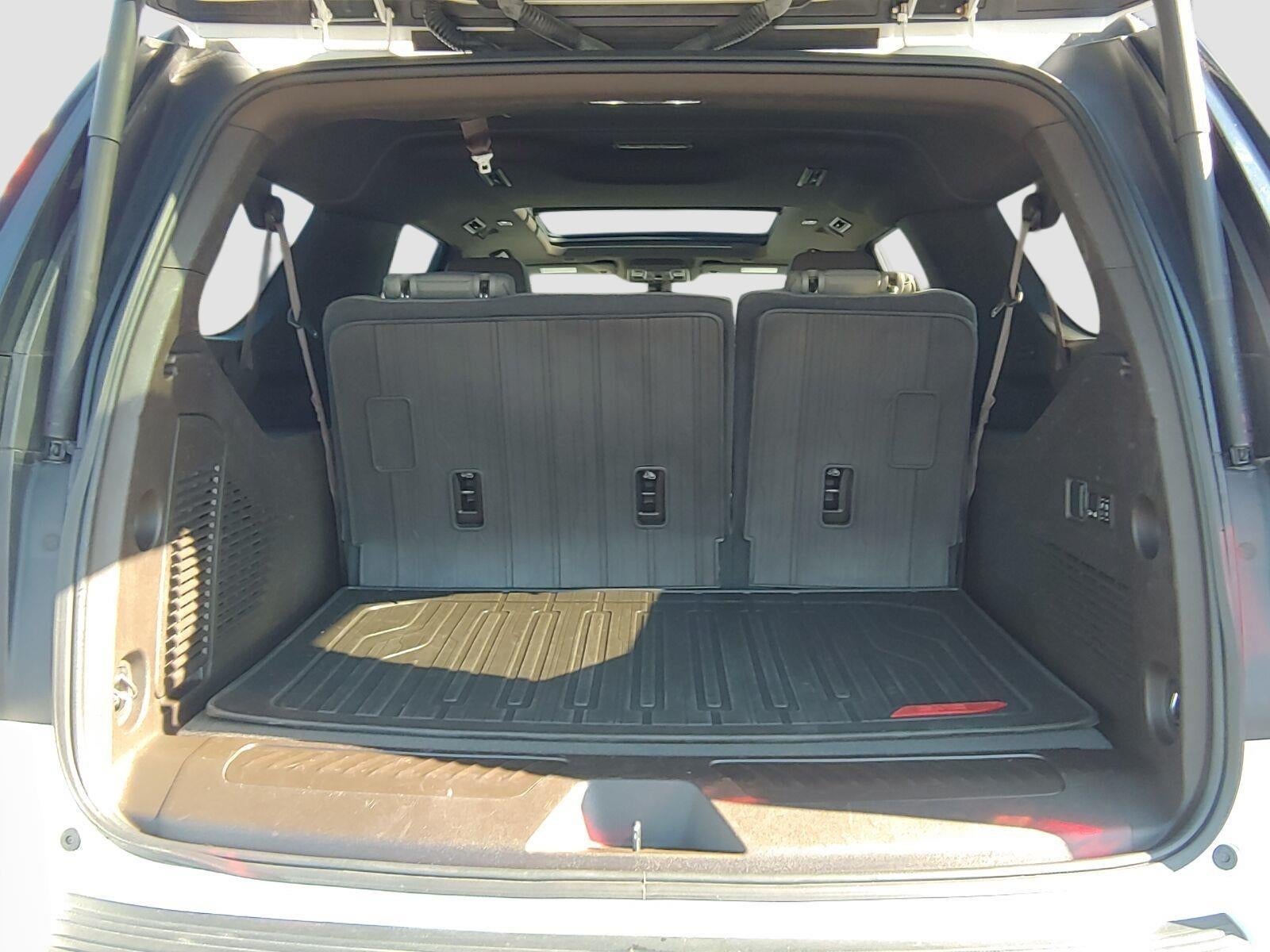 2022 GMC Yukon XL SLT