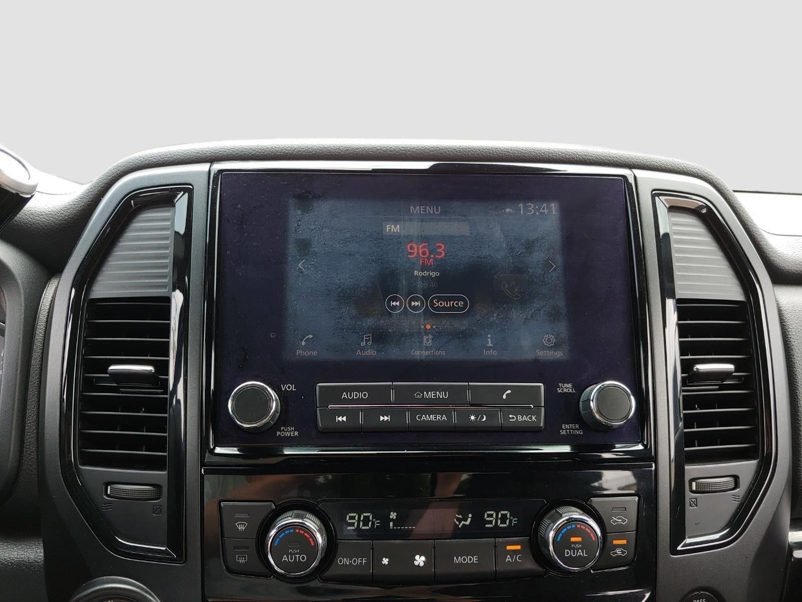 2023 Nissan Titan SV