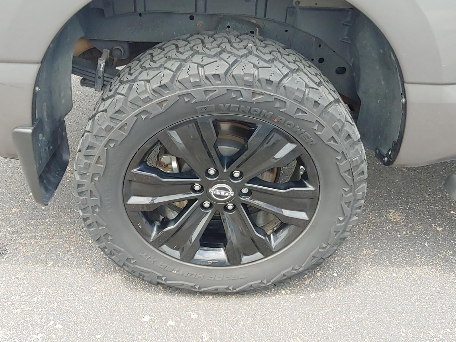 2023 Nissan Titan SV