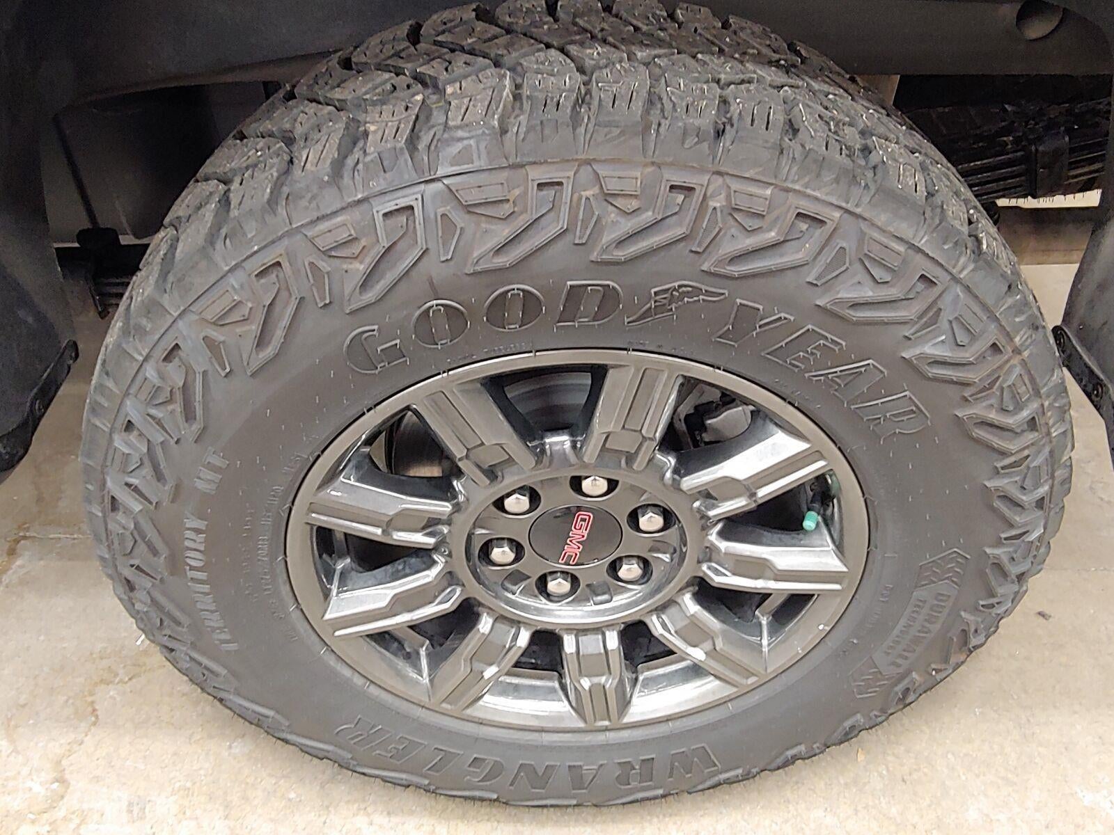 2024 GMC Sierra 1500 AT4X