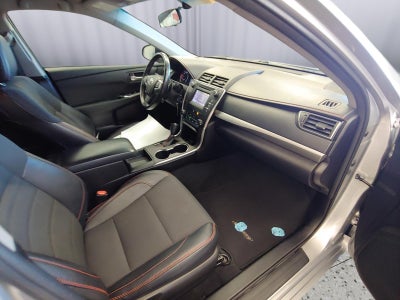 2016 Toyota Camry XLE