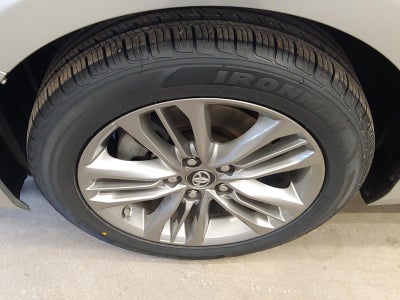 2016 Toyota Camry XLE