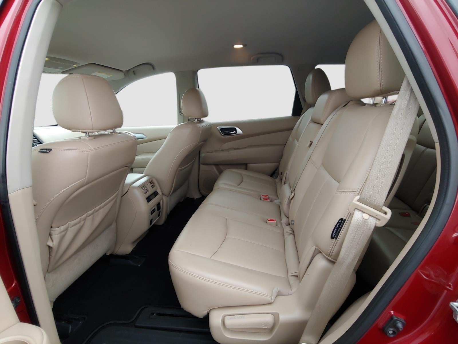 2020 Nissan Pathfinder SL