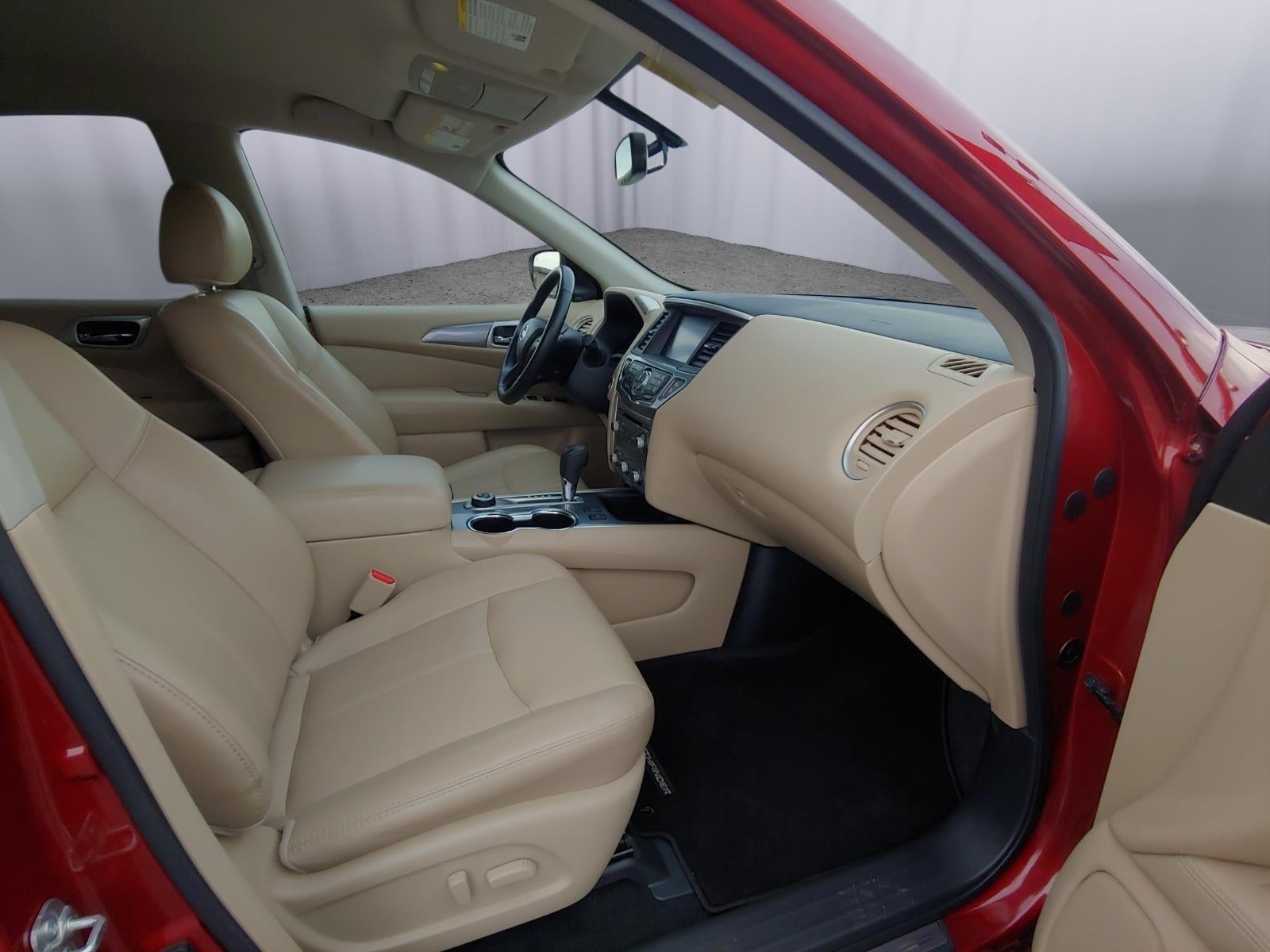 2020 Nissan Pathfinder SL