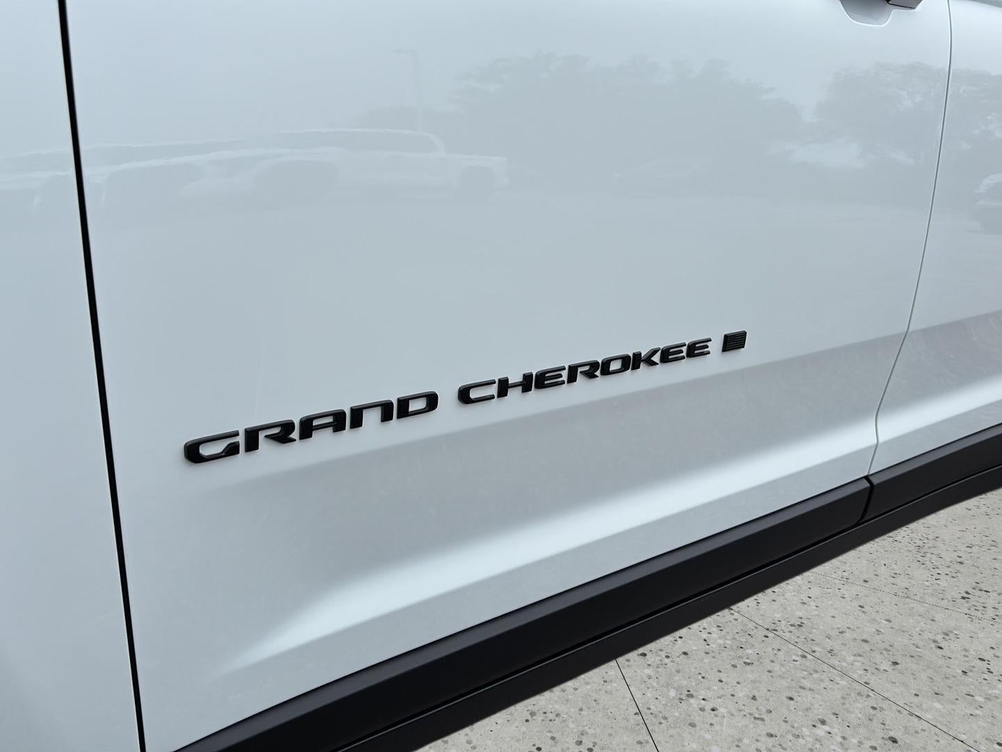 2025 Jeep Grand Cherokee GRAND CHEROKEE L LIMITED 4X4