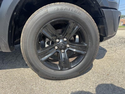 2024 RAM 1500 Classic Warlock Crew Cab 4x2 5'7' Box