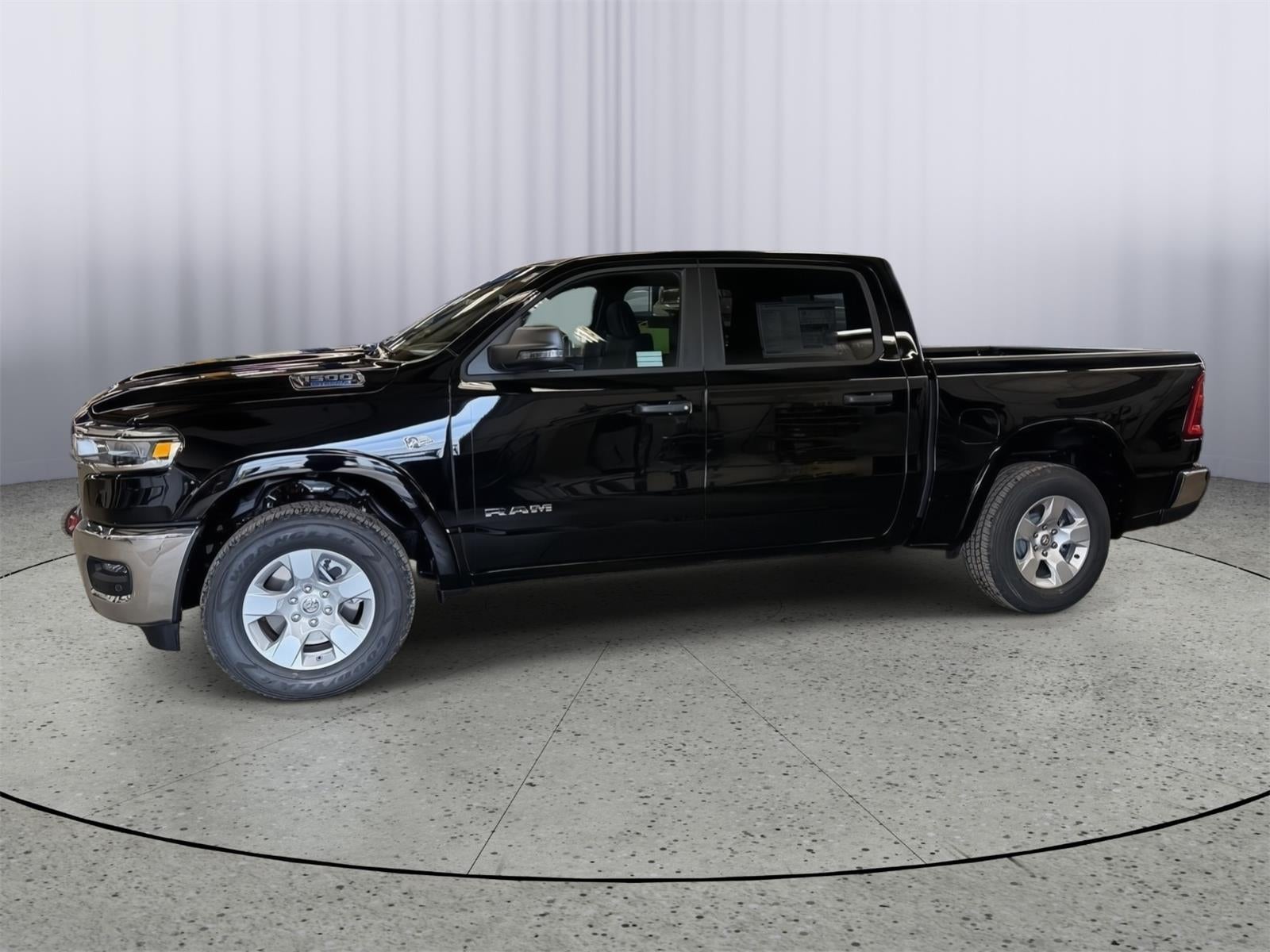 2026 RAM 1500 Big Horn Crew Cab 4x4 5'7' Box