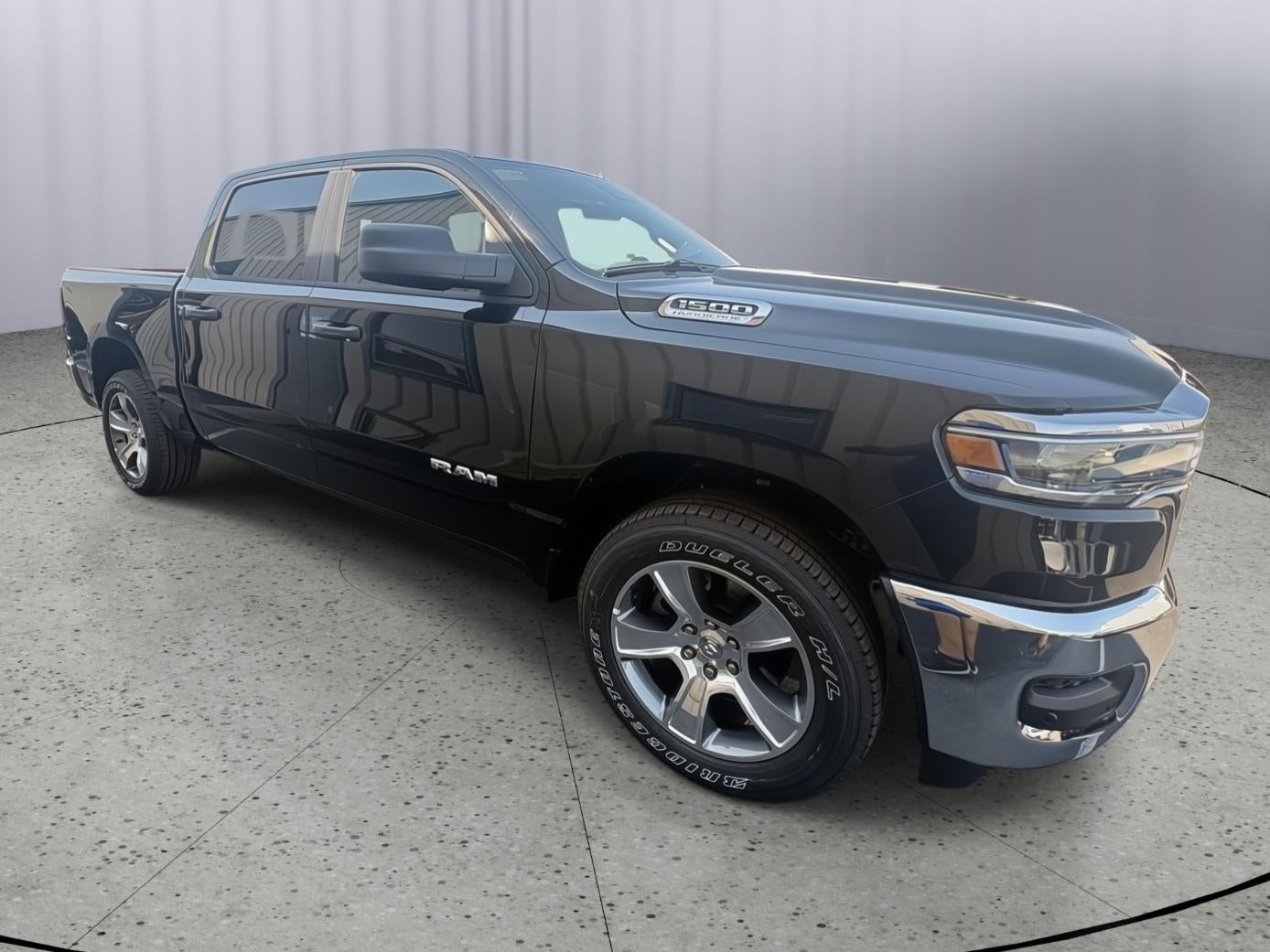 2026 RAM 1500 Tradesman Crew Cab 4x4 5'7' Box