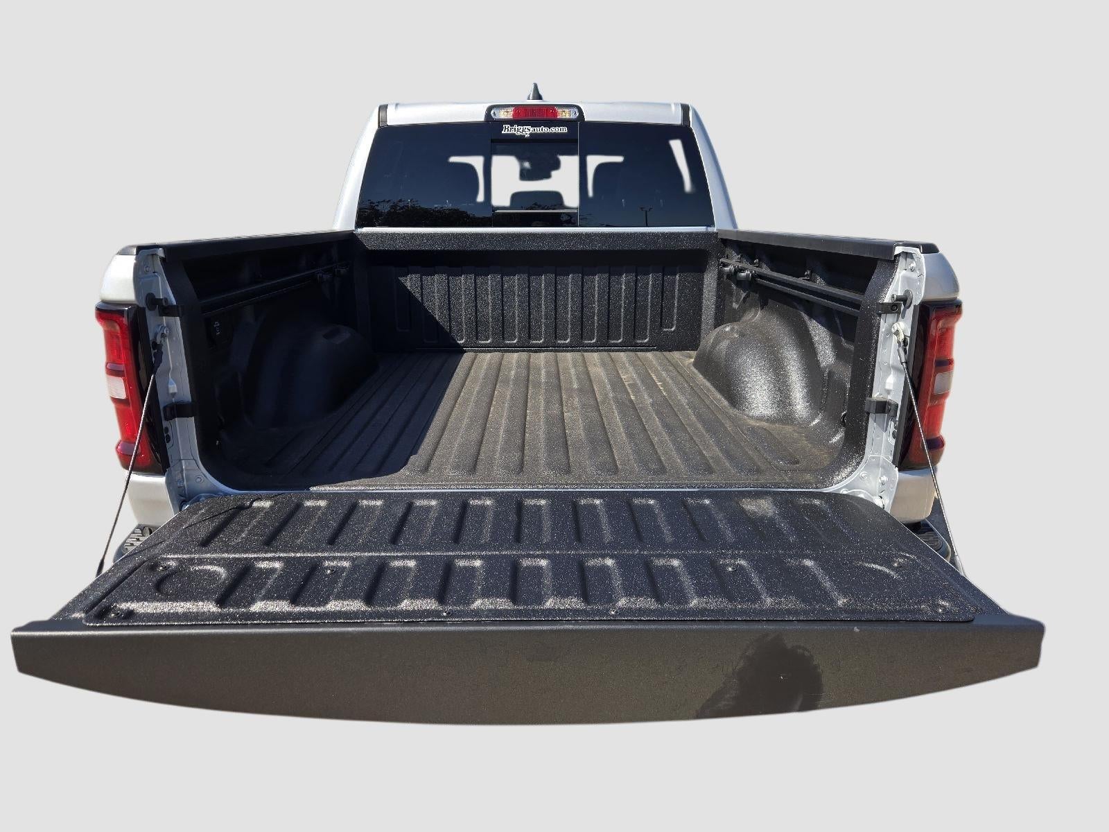 2026 RAM 1500 Warlock Crew Cab 4x4 5'7' Box