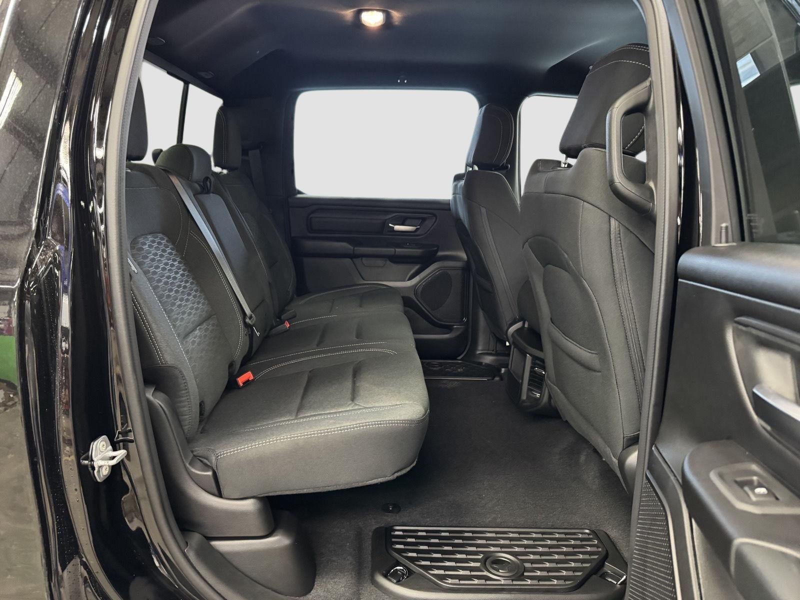 2026 RAM 1500 Warlock Crew Cab 4x4 5'7' Box