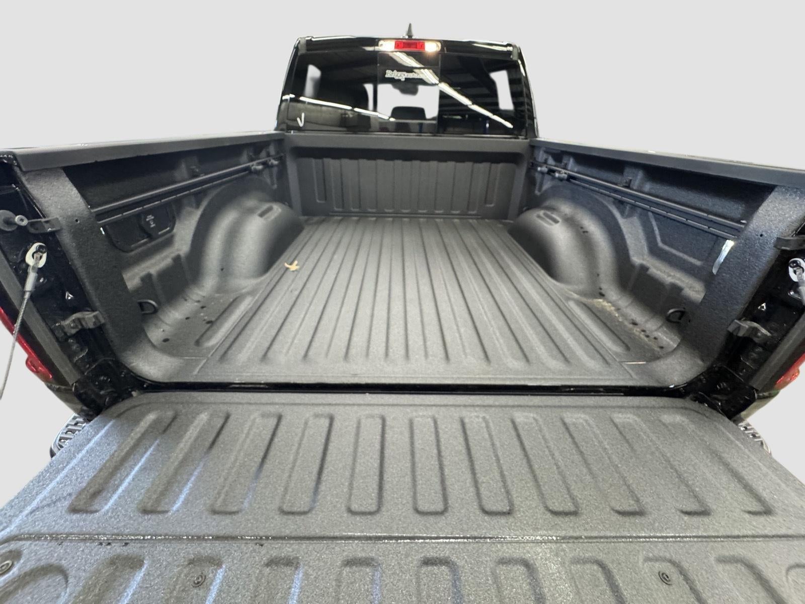 2026 RAM 1500 Warlock Crew Cab 4x4 5'7' Box
