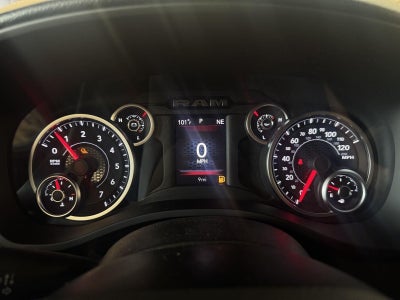 2026 RAM 1500 Express Crew Cab 4x4 6'4' Box