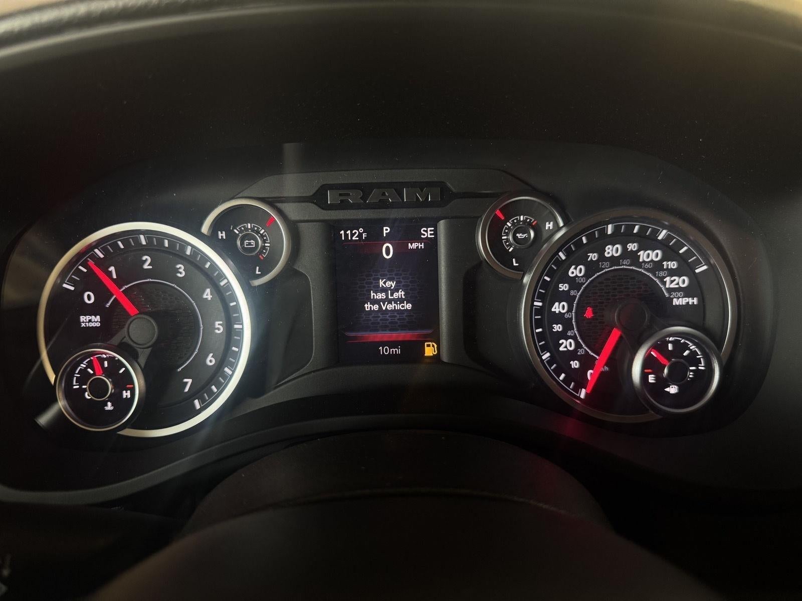 2026 RAM 1500 Express Crew Cab 4x4 6'4' Box