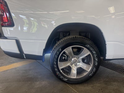 2026 RAM 1500 Express Crew Cab 4x4 6'4' Box