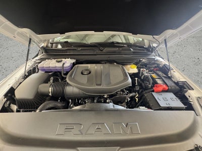 2026 RAM 1500 Express Crew Cab 4x4 6'4' Box