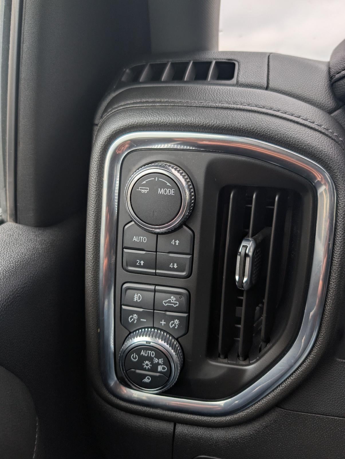 2023 GMC Sierra 2500HD Denali