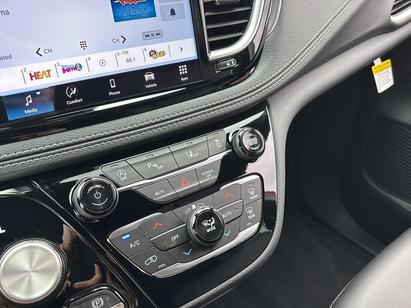 2026 Chrysler Pacifica PACIFICA SELECT