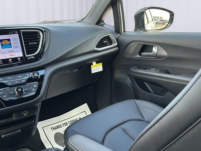 2026 Chrysler Pacifica PACIFICA SELECT
