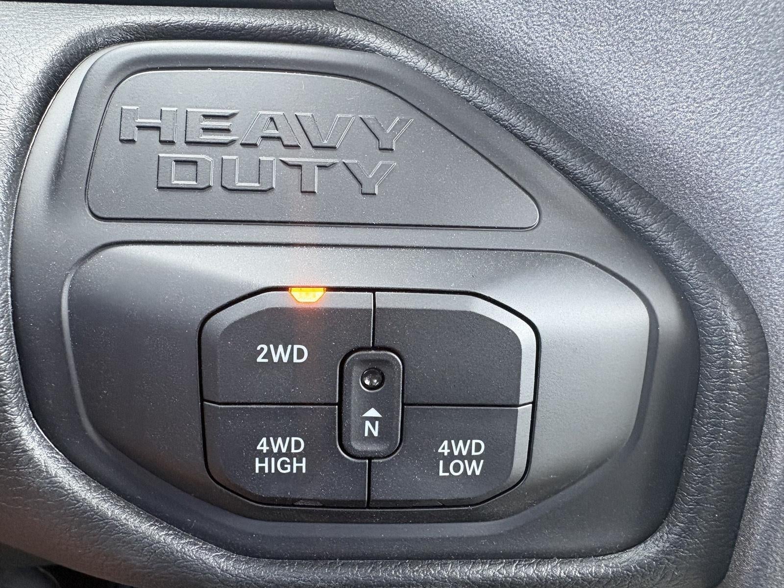 2026 RAM 2500 Black Express Crew Cab 4x4 6'4' Box