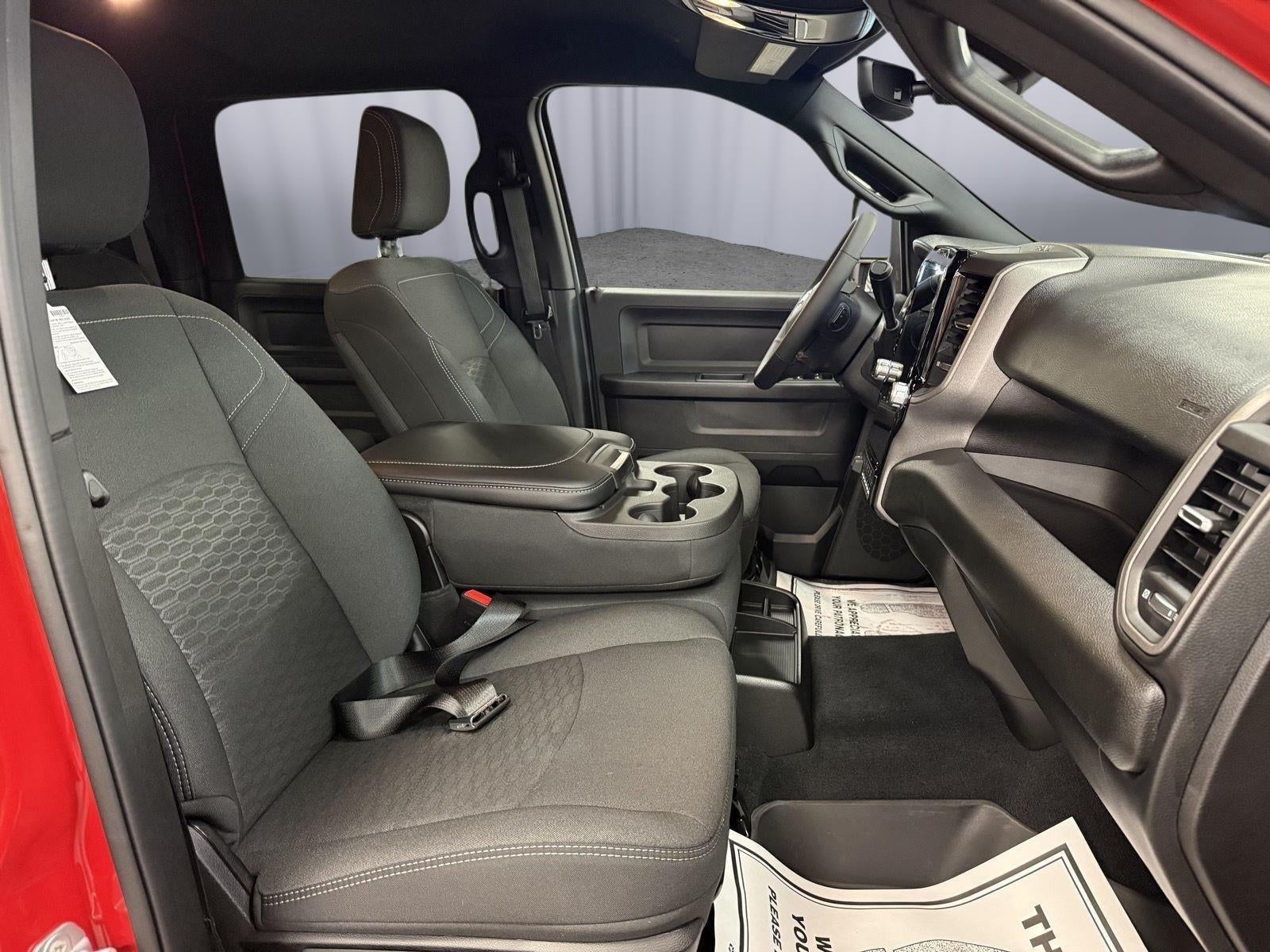 2026 RAM 2500 Tradesman Crew Cab 4x4 6'4' Box