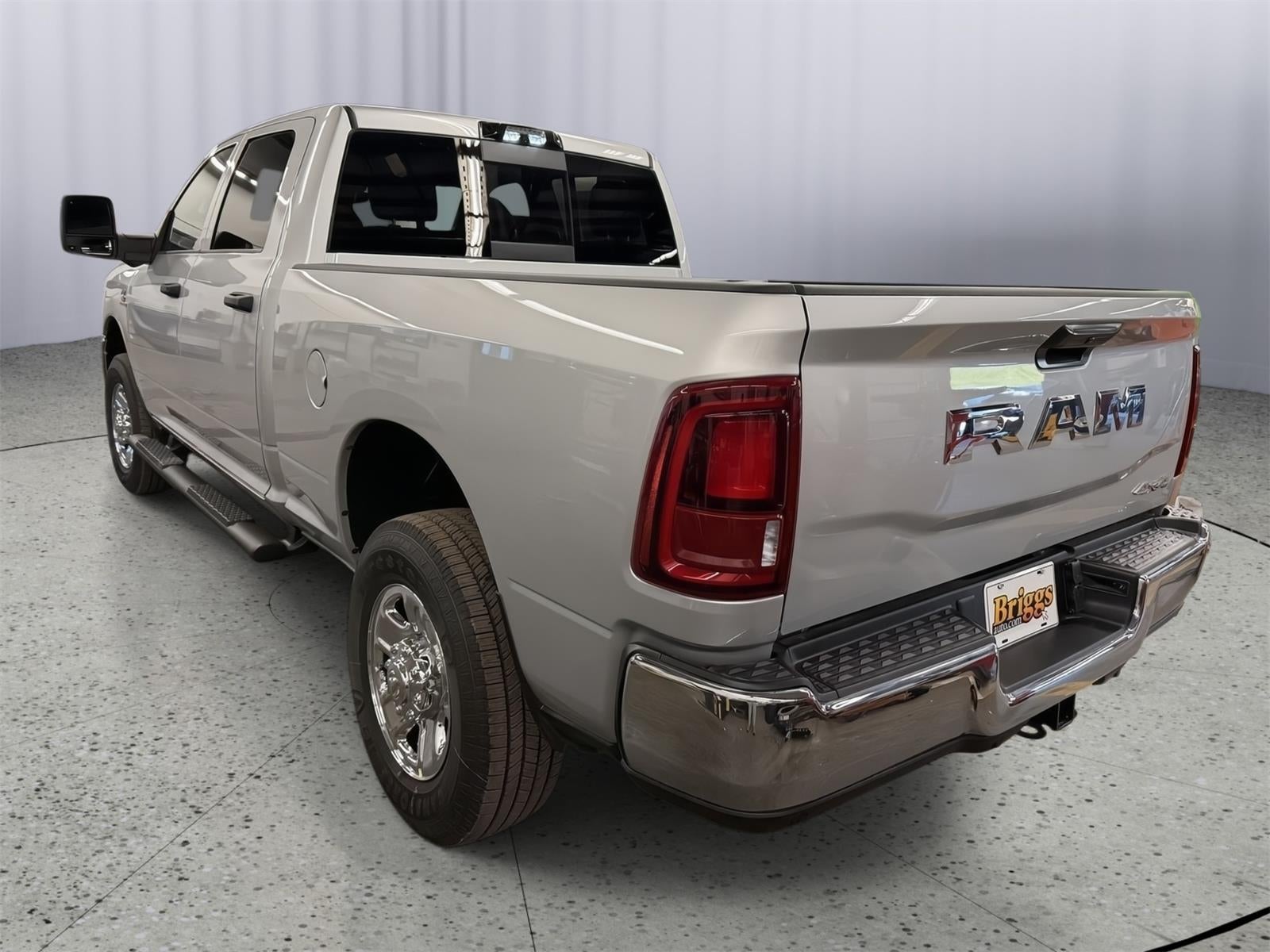 2026 RAM 2500 Tradesman Crew Cab 4x4 6'4' Box