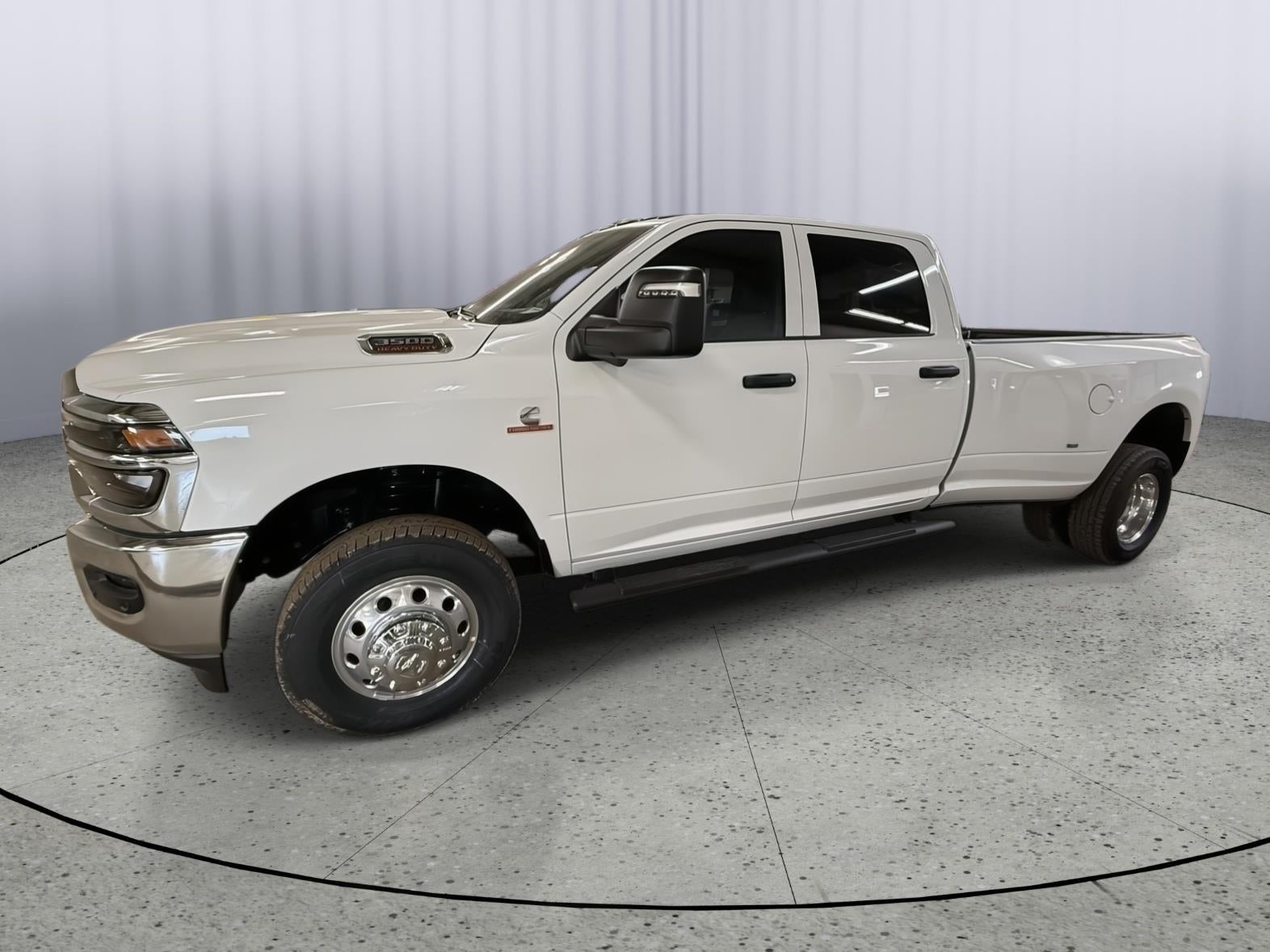 2026 RAM 3500 3500 TRADESMAN CREW CAB 4X4 8' BOX