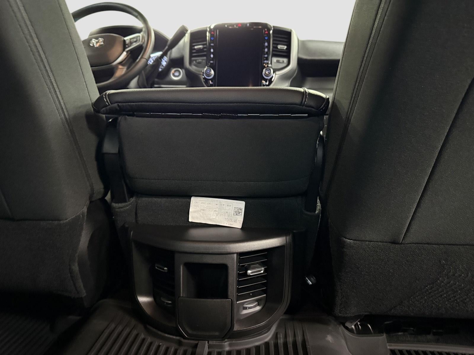2026 RAM 3500 3500 TRADESMAN CREW CAB 4X4 8' BOX
