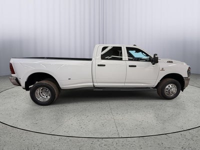 2026 RAM 3500 3500 TRADESMAN CREW CAB 4X4 8' BOX