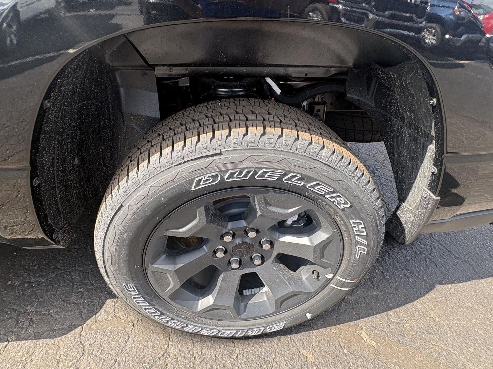 2026 RAM 1500 Express Crew Cab 4x4 5'7' Box