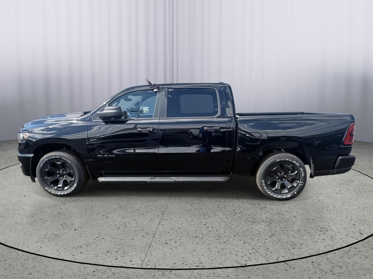 2026 RAM 1500 Express Crew Cab 4x4 5'7' Box