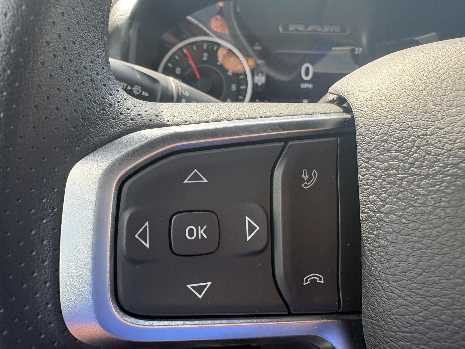2026 RAM 1500 Express Crew Cab 4x4 5'7' Box