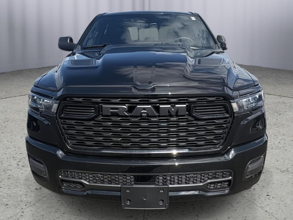 2026 RAM 1500 Express Crew Cab 4x4 5'7' Box