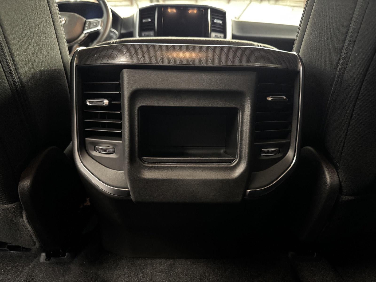 2026 RAM 1500 Express Crew Cab 4x4 5'7' Box