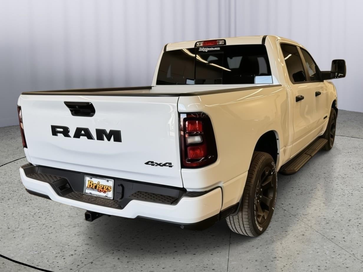 2026 RAM 1500 Express Crew Cab 4x4 5'7' Box