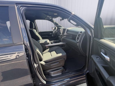 2026 RAM 1500 Express Crew Cab 4x4 5'7' Box