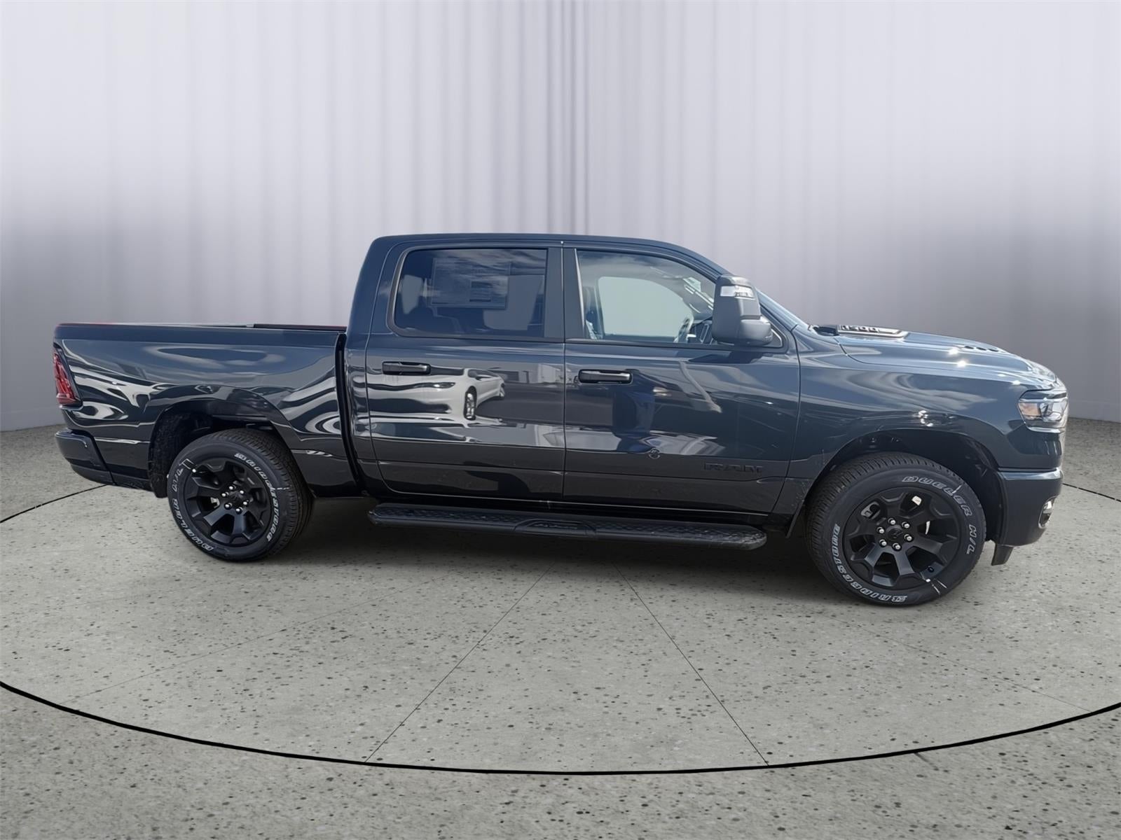 2026 RAM 1500 Express Crew Cab 4x4 5'7' Box