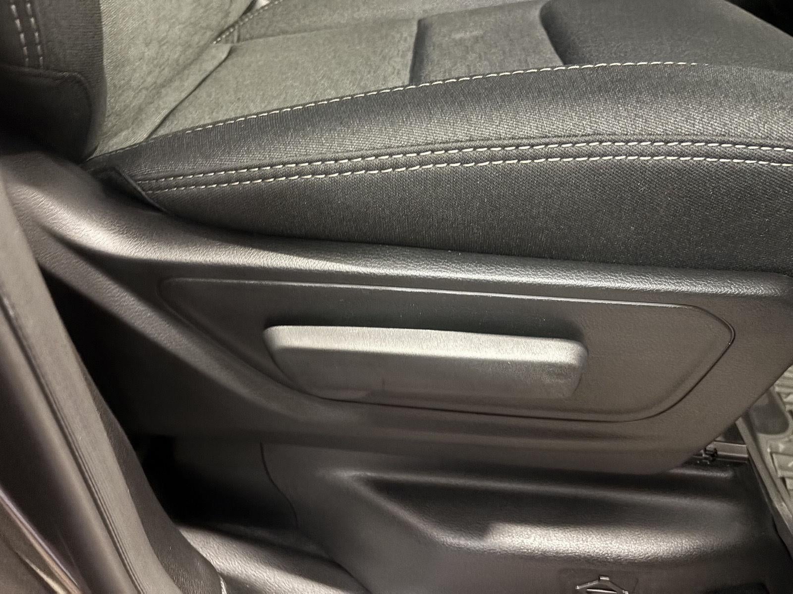 2026 RAM 1500 Warlock Crew Cab 4x4 5'7' Box