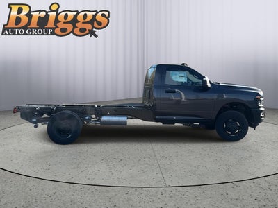 2026 RAM Ram 3500 Chassis Cab RAM 3500 TRADESMAN CHASSIS REGULAR CAB 4X4 84' CA