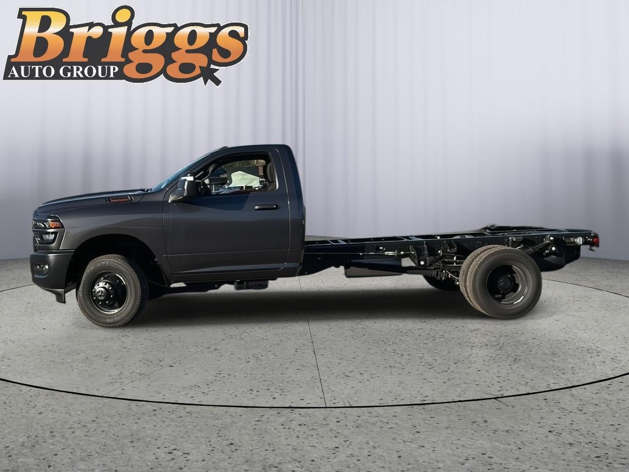 2026 RAM Ram 3500 Chassis Cab RAM 3500 TRADESMAN CHASSIS REGULAR CAB 4X4 84' CA