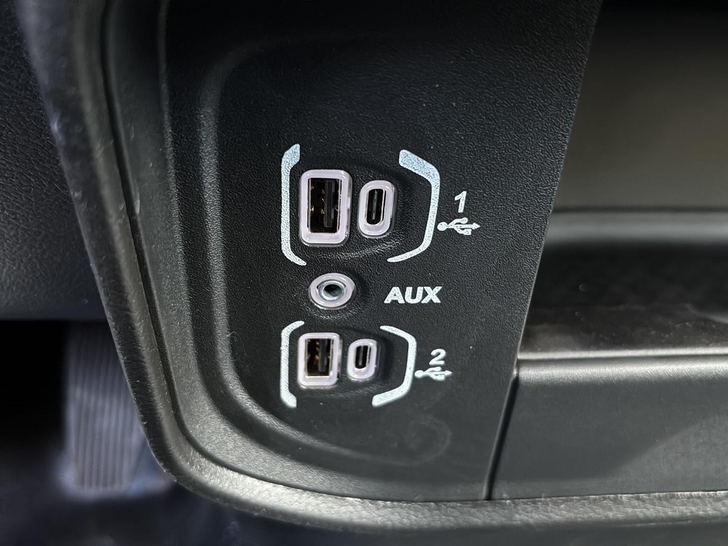 2026 RAM Ram 3500 Chassis Cab RAM 3500 TRADESMAN CHASSIS REGULAR CAB 4X4 84' CA