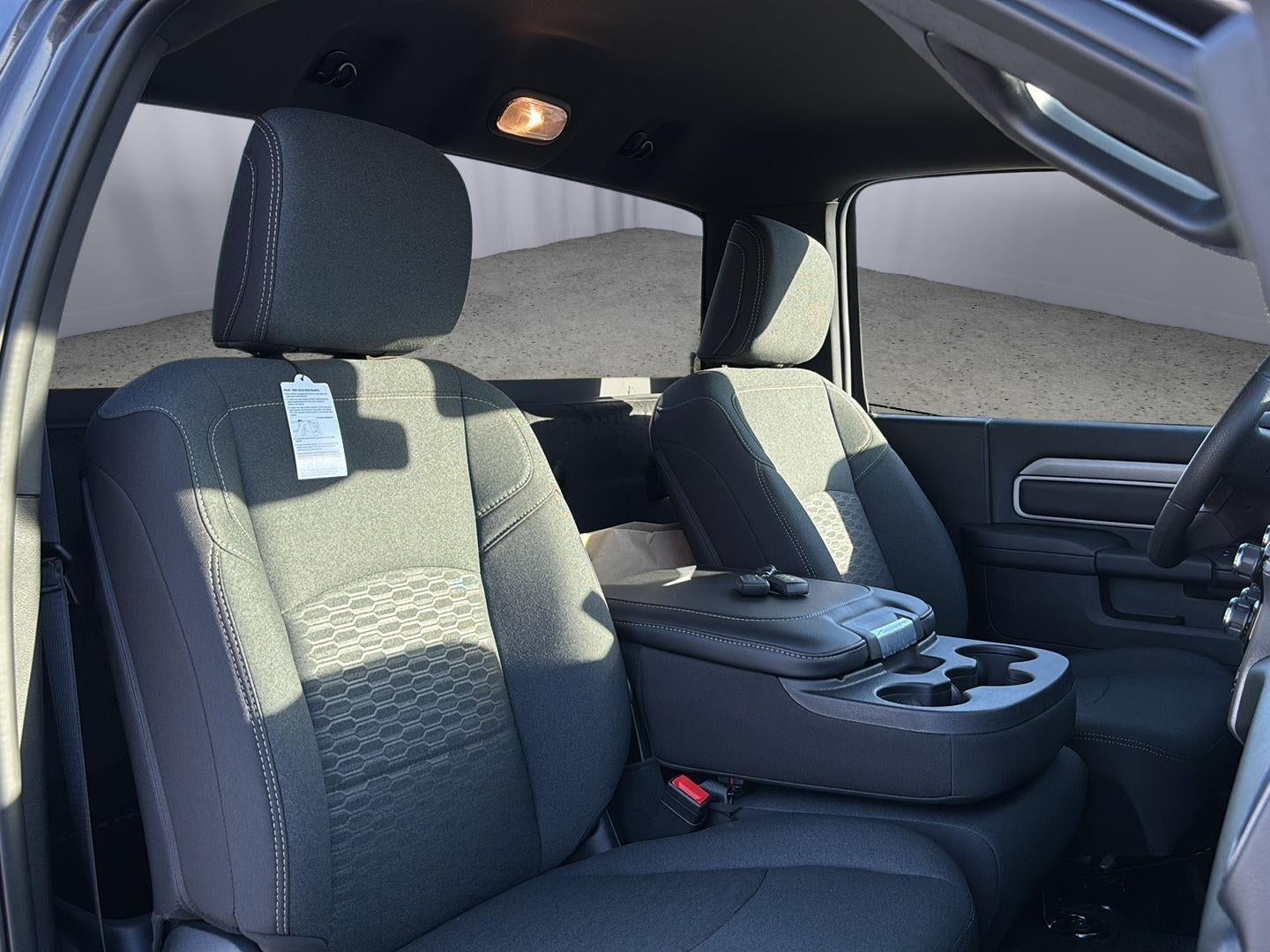 2026 RAM Ram 3500 Chassis Cab RAM 3500 TRADESMAN CHASSIS REGULAR CAB 4X4 84' CA