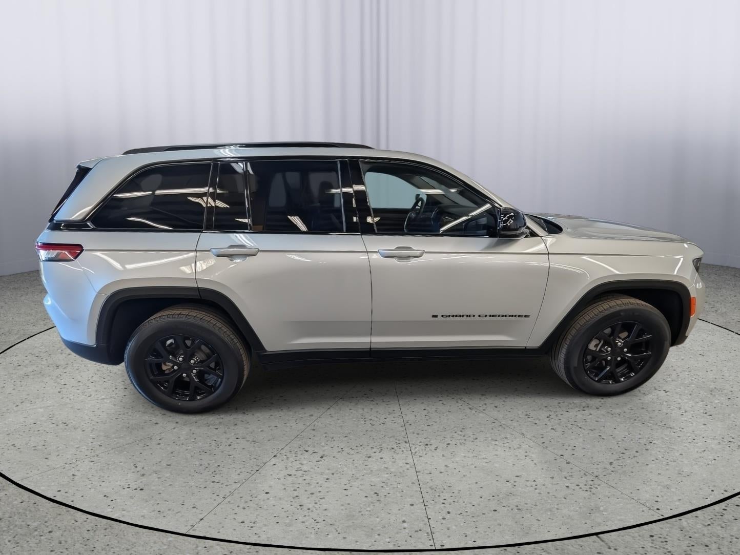 2025 Jeep Grand Cherokee Altitude 4x4