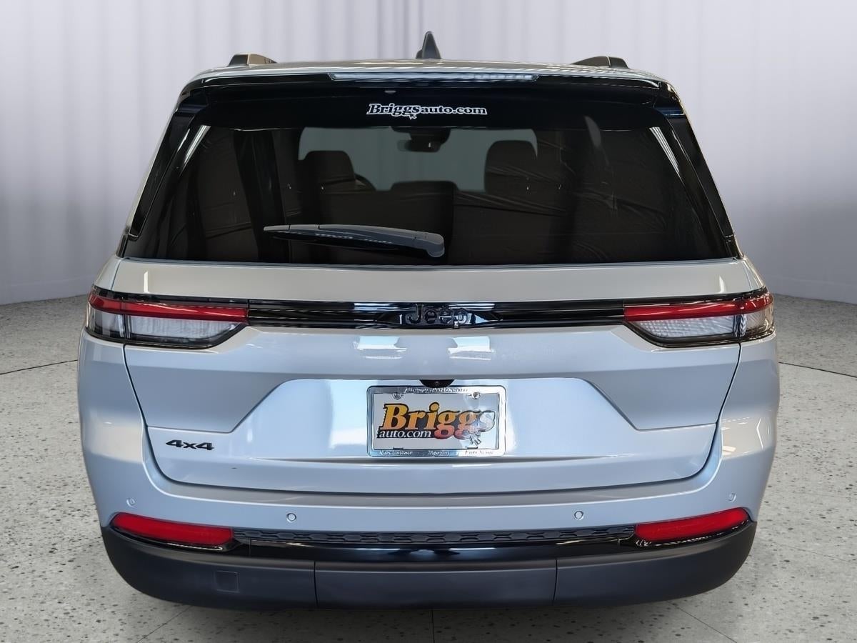 2025 Jeep Grand Cherokee Altitude 4x4