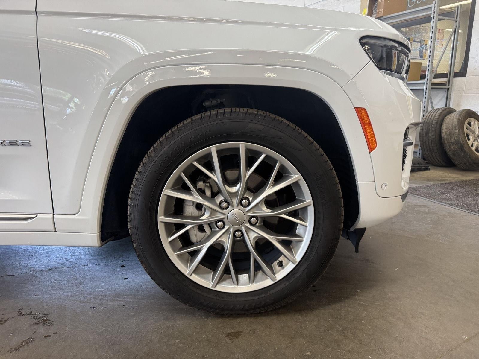 2025 Jeep Grand Cherokee Summit 4x4