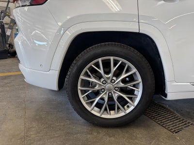 2025 Jeep Grand Cherokee Summit 4x4