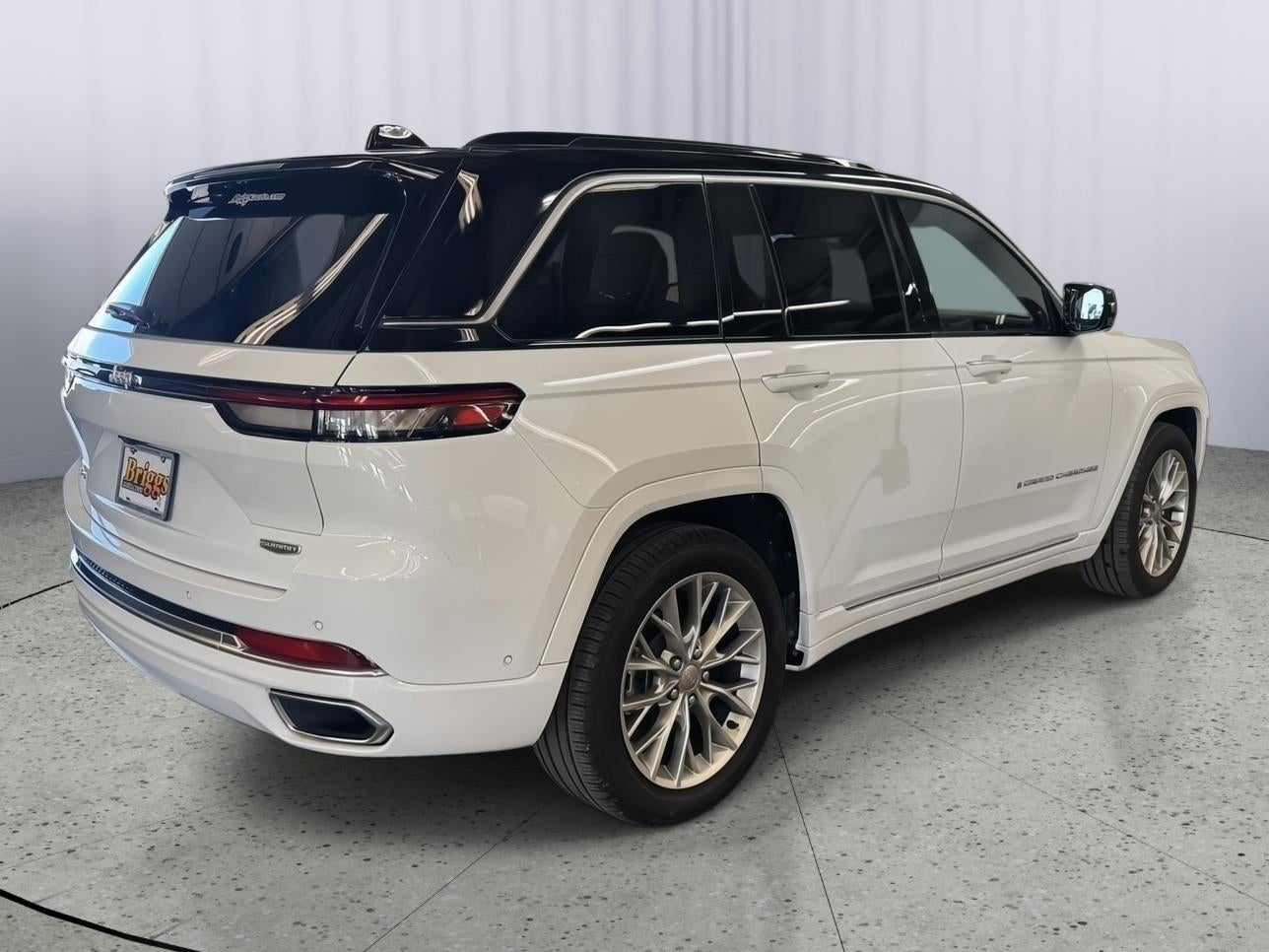 2025 Jeep Grand Cherokee Summit 4x4