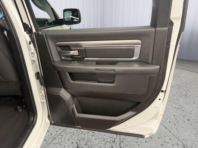 2024 RAM 1500 Classic Warlock Crew Cab 4x2 5'7' Box