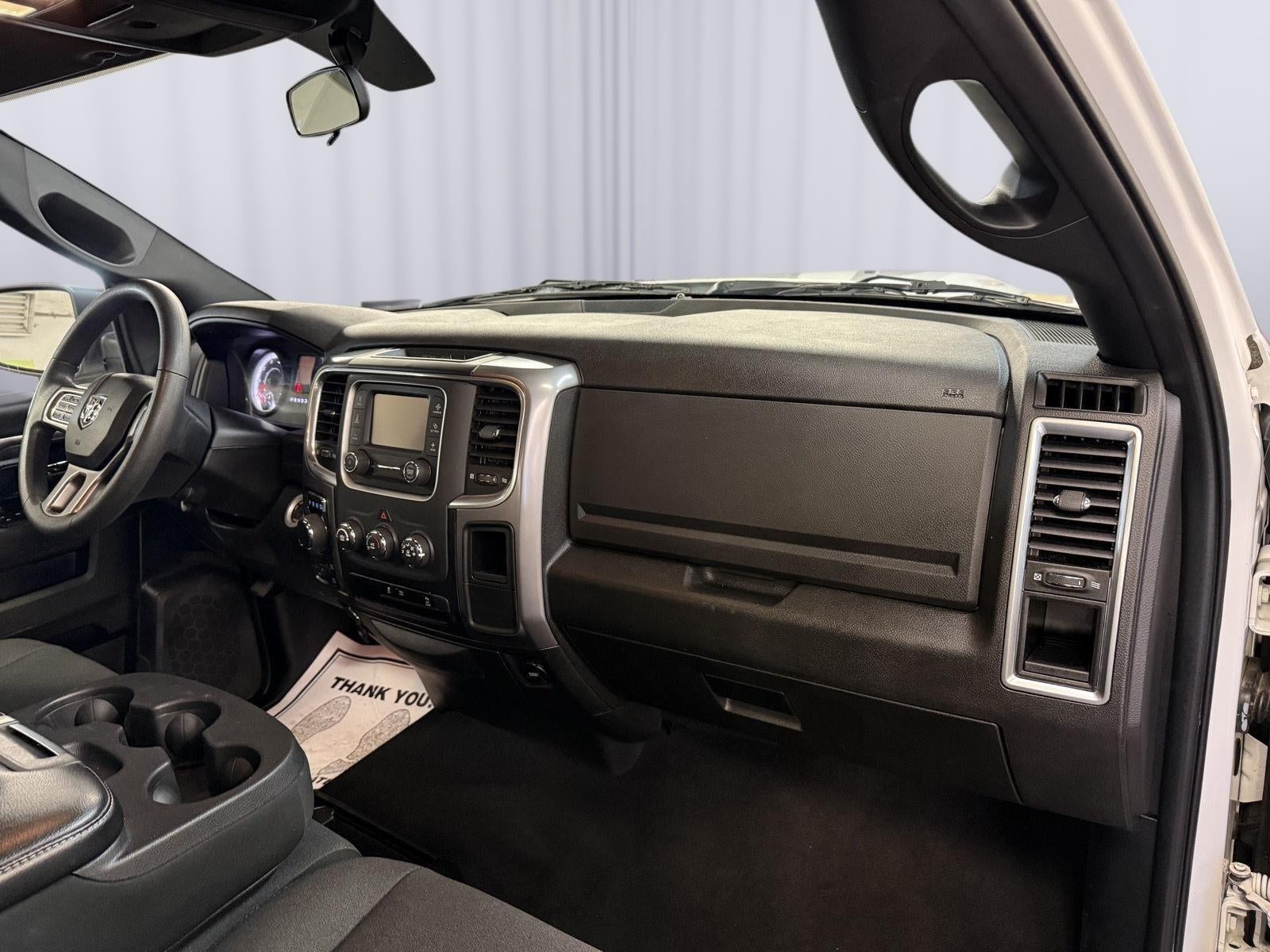 2024 RAM 1500 Classic Warlock Crew Cab 4x4 5'7' Box