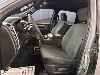 2024 RAM 1500 Classic Warlock Crew Cab 4x4 5'7' Box